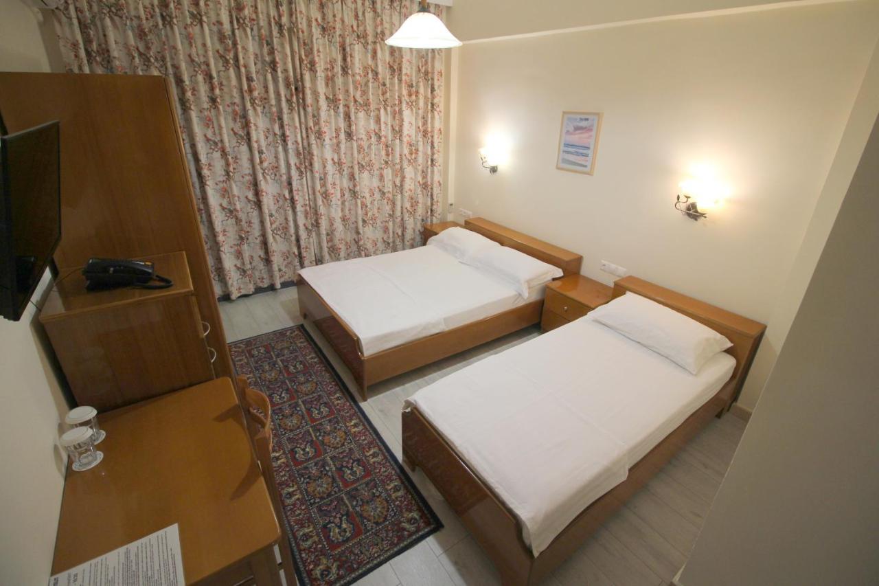 Hotel Ari Sarande Ngoại thất bức ảnh