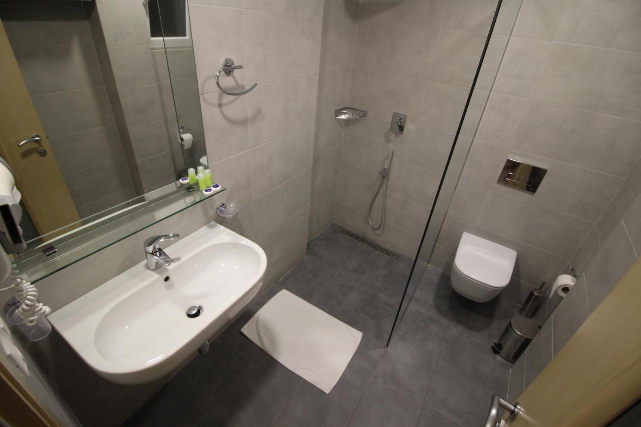 Hotel Ari Sarande Ngoại thất bức ảnh