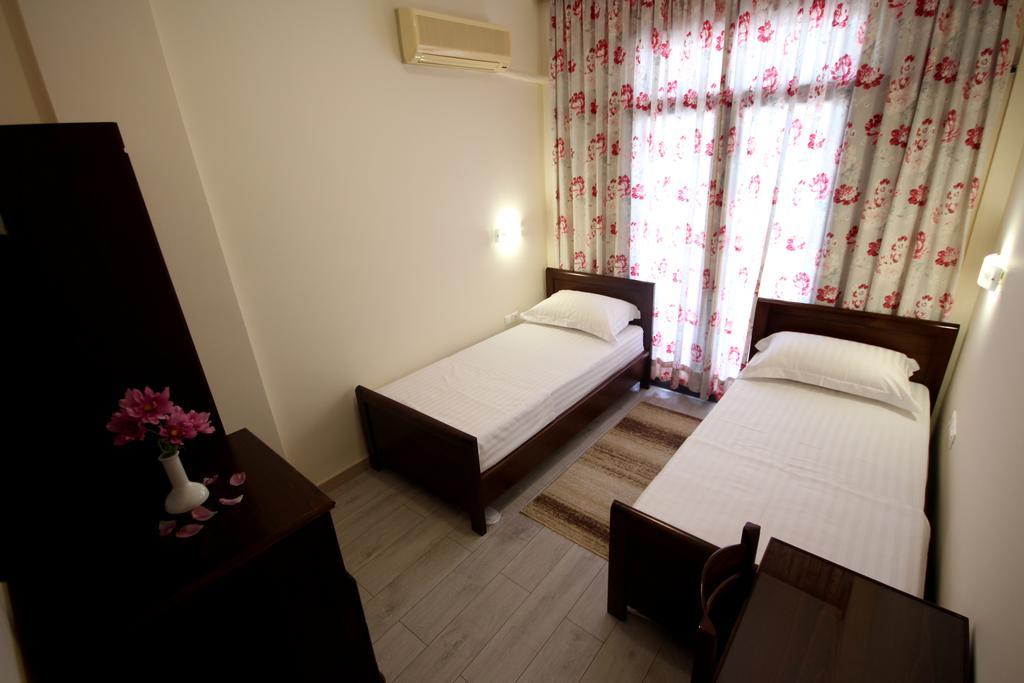 Hotel Ari Sarande Ngoại thất bức ảnh