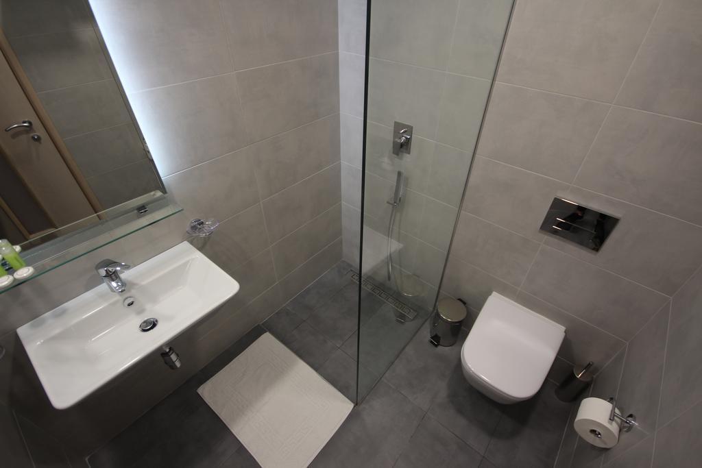 Hotel Ari Sarande Ngoại thất bức ảnh