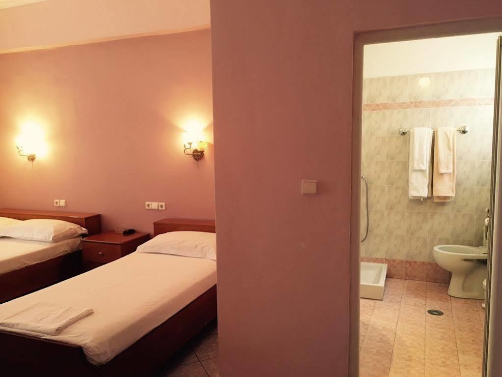 Hotel Ari Sarande Ngoại thất bức ảnh