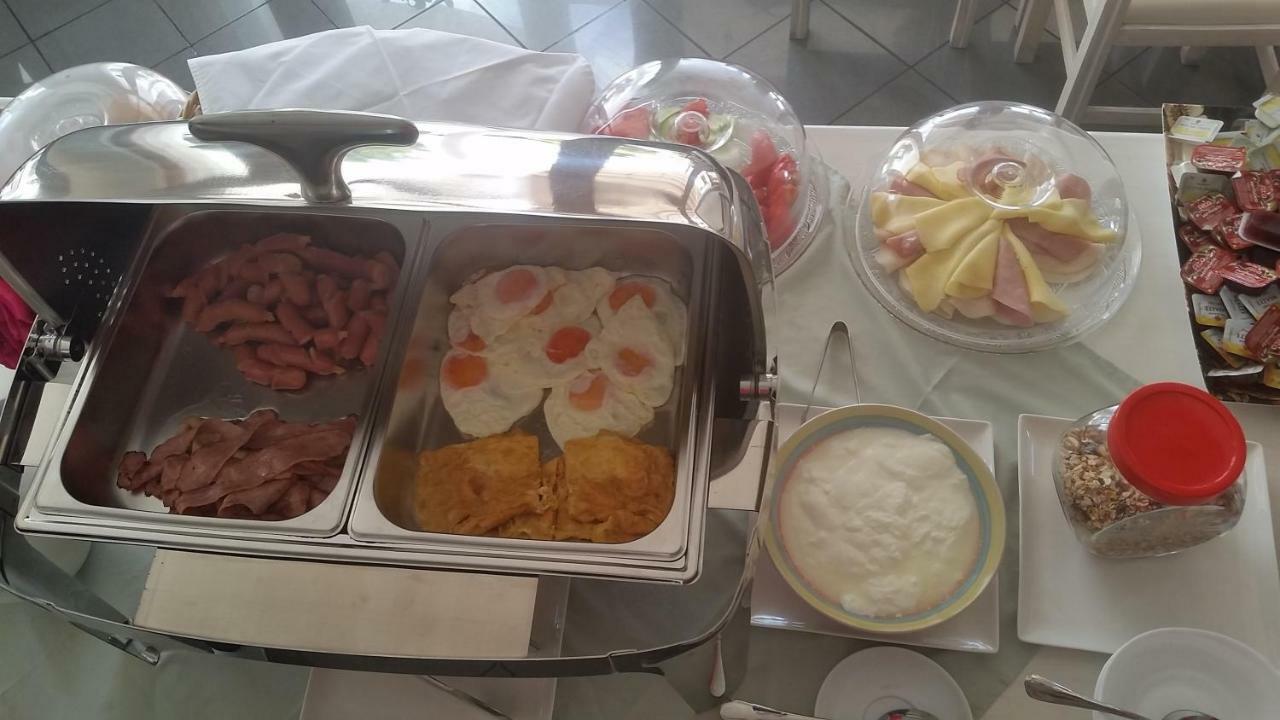 Hotel Ari Sarande Ngoại thất bức ảnh